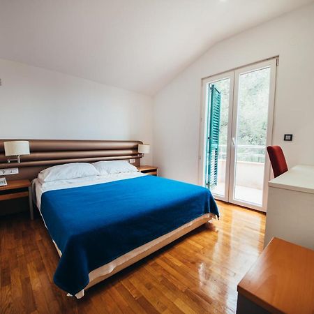 Apartments Vala Vela Luka Buitenkant foto