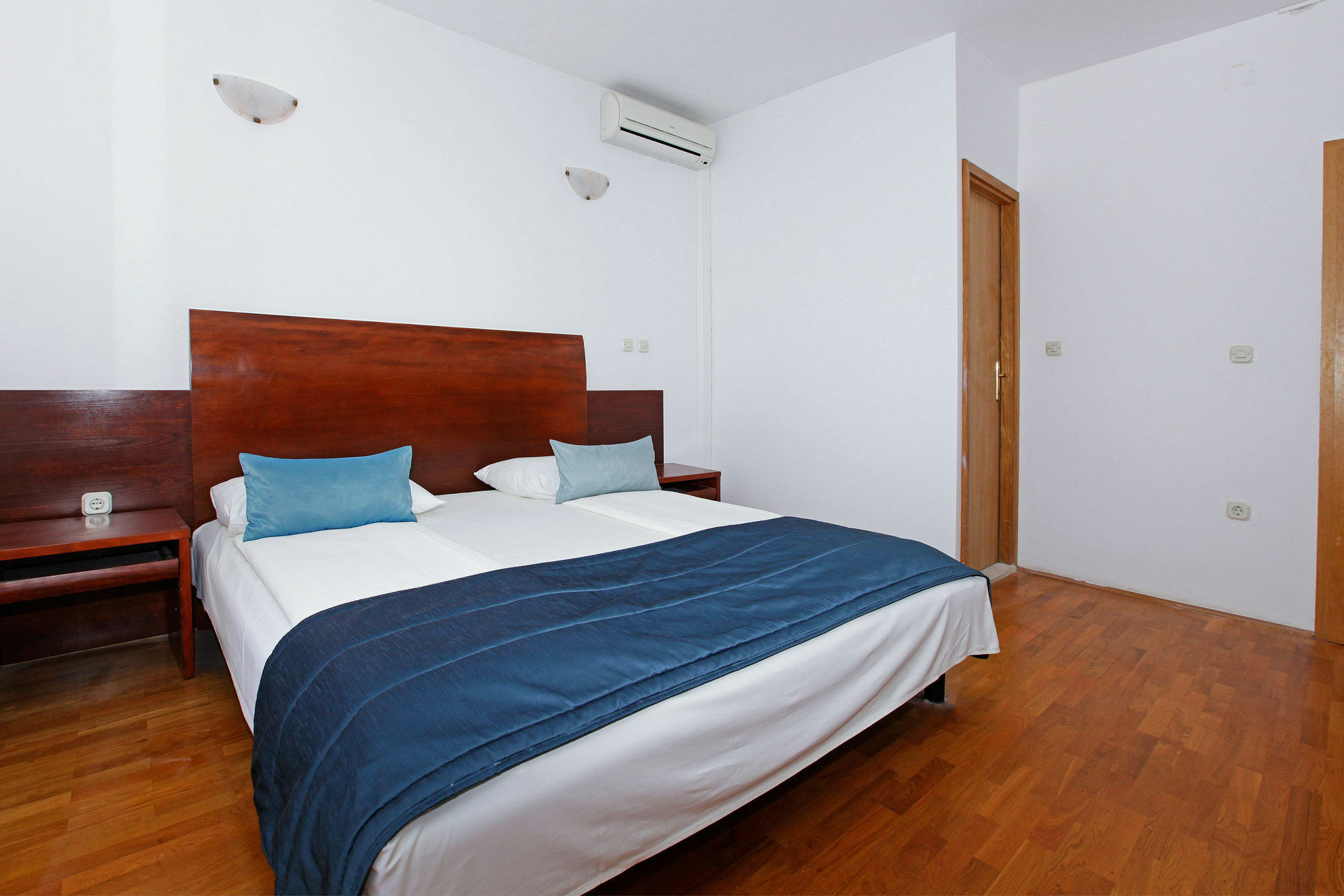 Apartments Vala Vela Luka Buitenkant foto